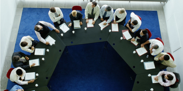 ecyates's tweet photo. Authority bias. Groupthink. Status quo bias. Confirmation bias. Insights from behavioral psychology may explain these common biases that hold boards back. #BoardofDirectors https://t.co/7tbU1kzj14 https://t.co/0zyEey8DL8