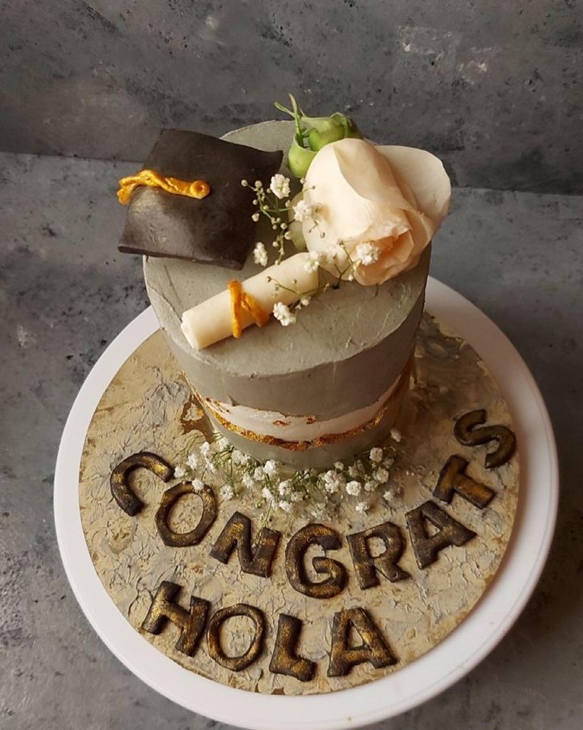 3jonaa1's tweet photo. New order ❤️
Graduation cake❤️ https://t.co/ZImqHxK8fd