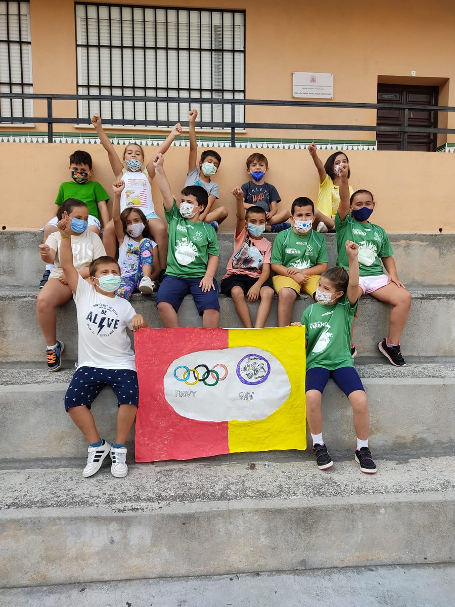 Foovy Language School (@foovy_fv) on Twitter photo #Camps☀️| Amazing days in the camp!
Nuestros alumnos disfrutan de sus días de campamento realizando manualidades y actividades muy divertidas 😉
<a href="/fvictoria_es/">Fundación Victoria</a> <a href="/ED_FundacionSMV/">Escuela Deportiva Fundación Victoria</a> <a href="/GruposSMV/">MOVIMIENTO SMV</a> #growinguptogether #Camps☀️| Amazing days in the camp!
Nuestros alumnos disfrutan de sus días de campamento realizando manualidades y actividades muy divertidas 😉
<a href="/fvictoria_es/">Fundación Victoria</a> <a href="/ED_FundacionSMV/">Escuela Deportiva Fundación Victoria</a> <a href="/GruposSMV/">MOVIMIENTO SMV</a> #growinguptogether