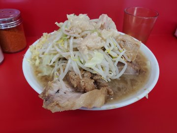 ラーメン二郎大宮公園駅前店 小ぶた 250g ヤサイアブラショウガ レンタル二郎のラーメン図鑑