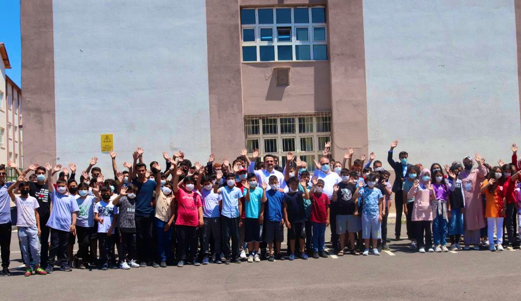 Gelecek var TÜGVA'da 😇
Heyecan var Sivas'ta 🥳
Genel Başkanımız Enes EMİNOĞLU ve Genel Merkez Teşkilat Koordinatörümüz İbrahim BEŞİNCİ eğlence, eğitim ve sıkı dostlukların merkezi #TUGVAOrtaokulYazOkulu'muzda öğrencilerimizle bir araya geldi😊#BirYazBinGelecek