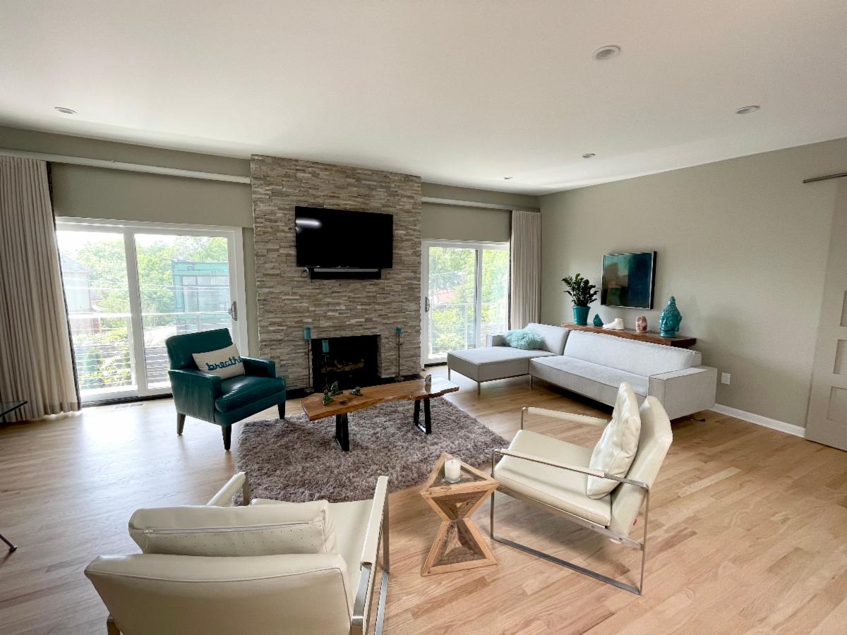 _TheYogaStudio_'s tweet photo. The Yoga Studio July Specials and Summer Retreat Options https://t.co/HyeOAelYxL https://t.co/m18BDiLLNO