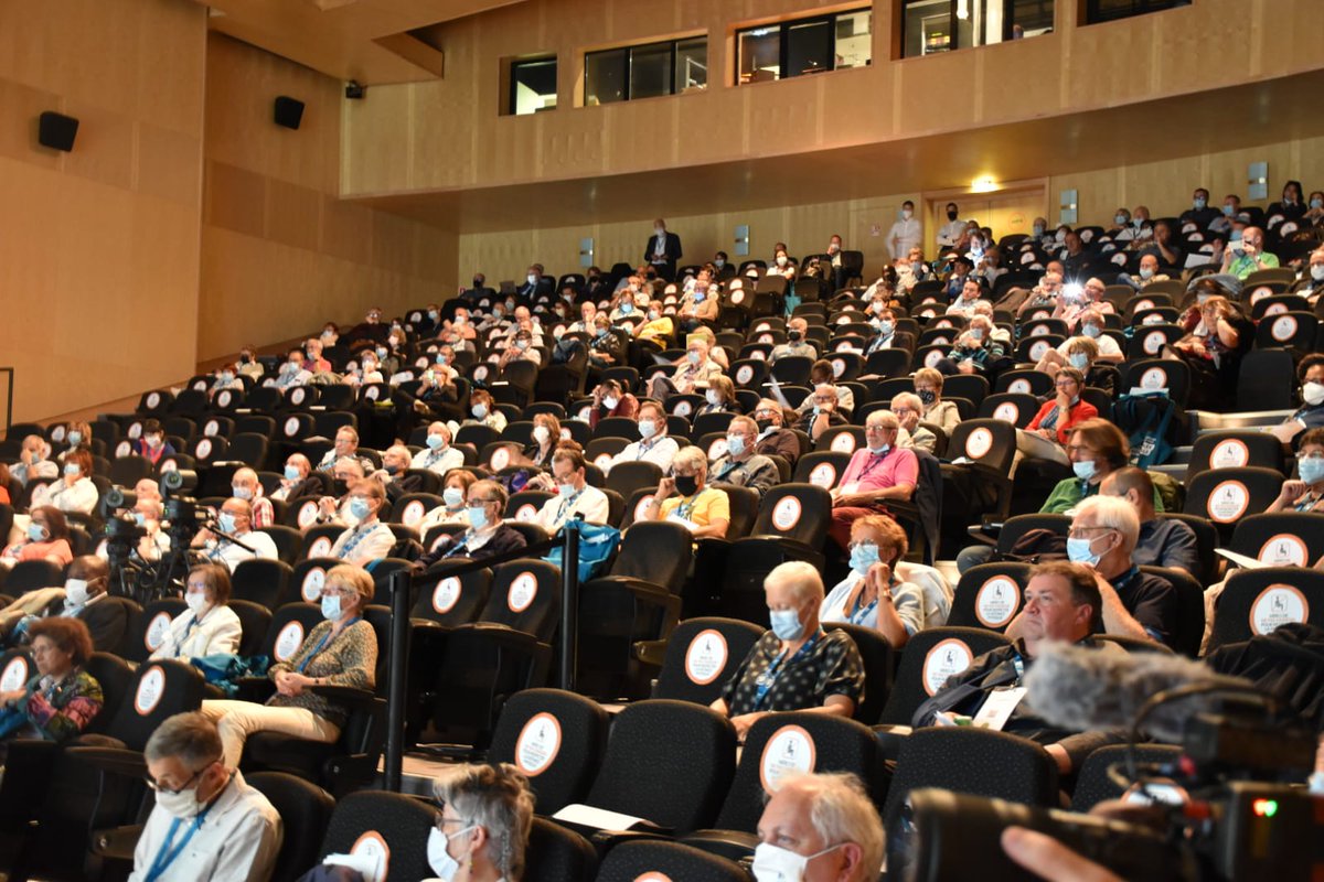 Heureux d’accueillir l’Assemblée Générale de la MNT à Clermont, mutuelle de nombreux agents de la Ville, du CCAS et de la métropole.

La dernière pour son président Alain GIANAZZA à qui j’ai le plaisir de remettre la médaille de la ville en reconnaissance de son engagement.