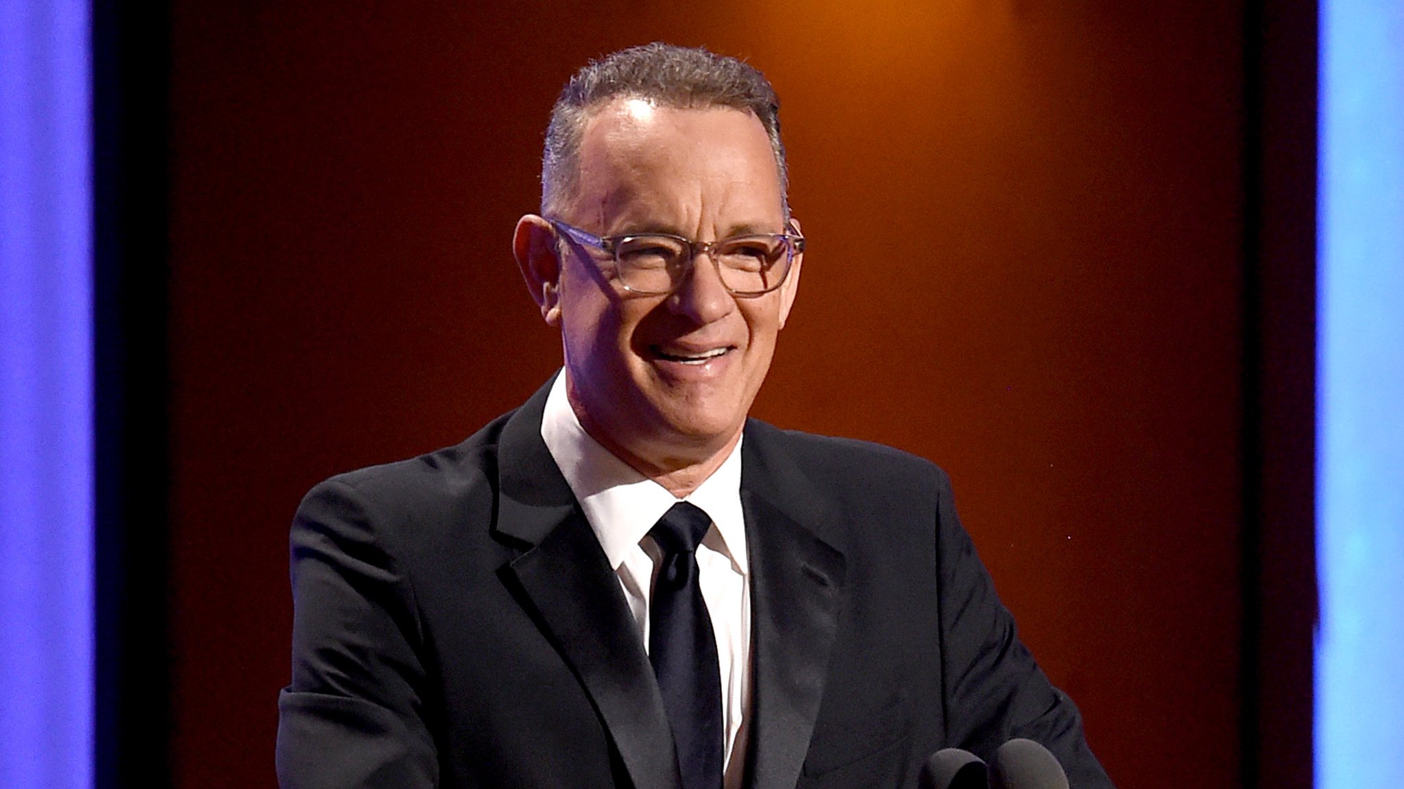 HAPPY BIRTHDAY! Actor Tom Hanks is 65 today.

What s your favorite Tom Hanks movie? 