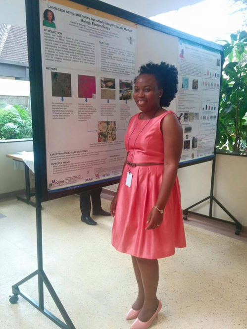 SistersofSAR's tweet photo. 1/4 ⭐️#SAR_STAR Friday! Today's ⭐️#SAR_STAR is @pamulaku, a #post_doc research fellow at @The_BIEA in 🇰🇪 Kenya. @pamulaku has a #PhD in #conservationecology from @StellenboschUni 🇿🇦! 👋Give her a follow & read on to learn more! #EOChat #WomeninScience #WomeninRemoteSensing https://t.co/uV2C8Dn56j