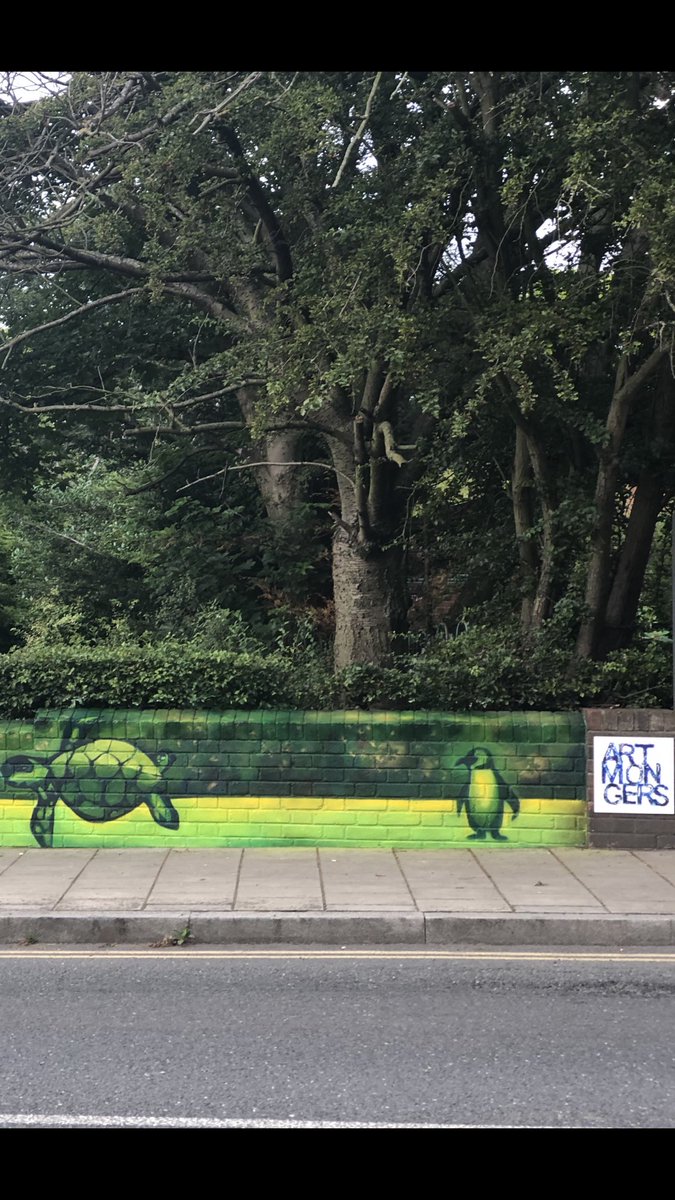 The wall of <a href="/VerdantLaneLamp/">VerdantLaneLamppost</a> community garden received a new lease of life with a beautiful mural by art mongers <a href="/lsomuralism/">London School of Muralism</a> it is also a regular reminder of our endangered animals. My favourite animal is the panda #verdantlane #communitygardens #publicart