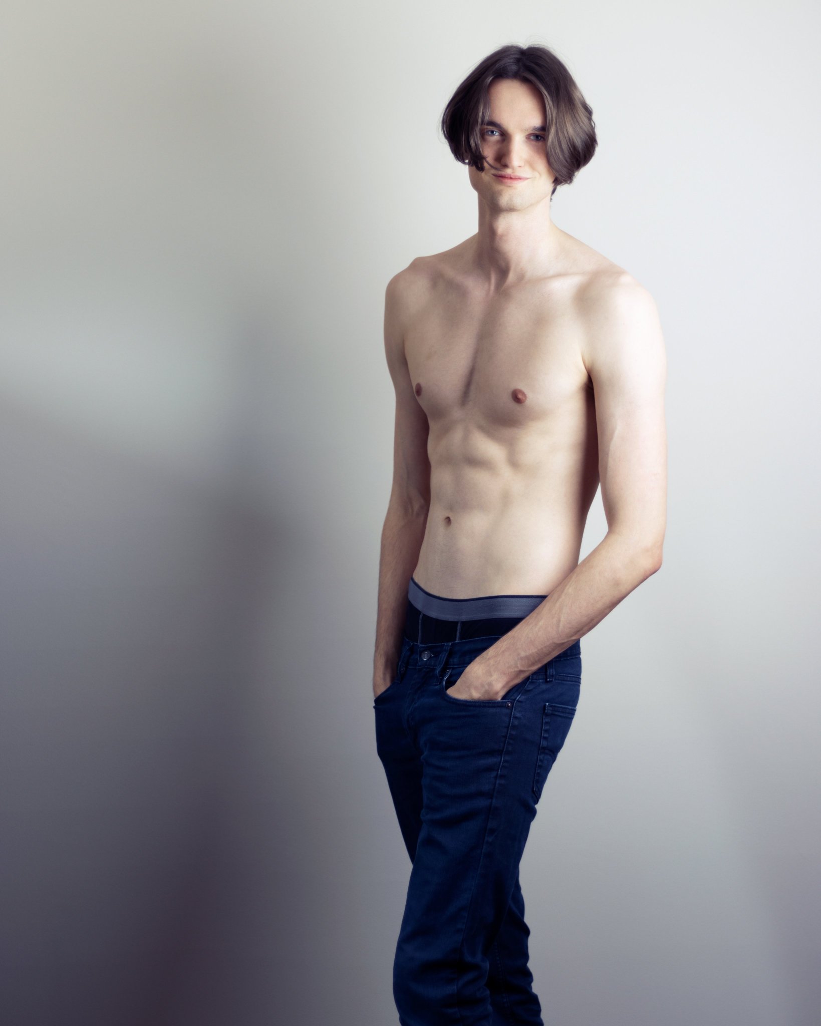 Hey guys🙋‍♂️I'm back! I've made the transition to behind the camera now and am working to expand my portfolio! If you're interested in shooting with me I travel all throughout the London area working as a photographer📷and videographer🎞 in the adult industry🔞Have a great weekend https://t.co/usHl2ZLLra