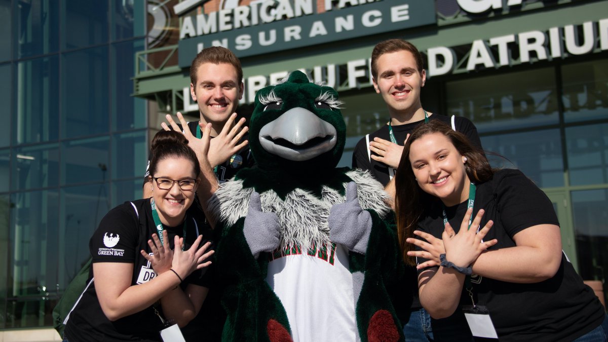 UW-Green Bay tweet media