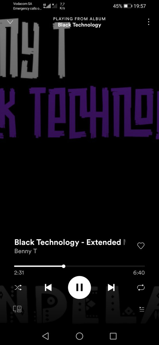 Anele_Godze's tweet image. @DJ_BENNY_T this man from Botswana 🇧🇼 🔥 #Blacktechnology