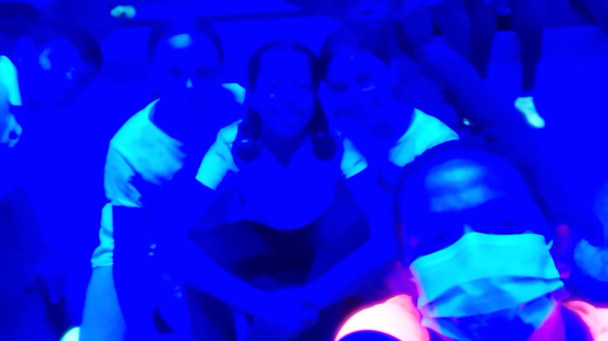 ststephensSW8's tweet photo. We can just about make out all those neon-bright faces π Get ready to bounce! π₯³π #StStephensYear6 #endofterm #endofanera #friendship #FriendshipGoals #OxygenO2 https://t.co/B51VdmWegL