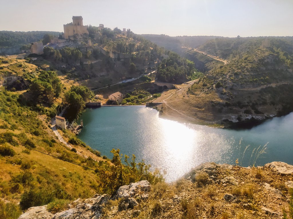 ¡Qué comience la #RutaVinoLaManchuela !

Primera parada, Alarcón.
¿Alguna sugerencia? Qué tenemos un poco de tiempo para pasear por libre 😍

Cc <a href="/RVlaManchuela/">Ruta del Vino La Manchuela</a> <a href="/turismoclm/">Turismo CLM</a> <a href="/clmenmadrid/">@CLMenMadrid ℹ️</a>