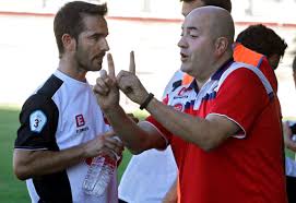 📢 Después de su grandísima temporada y tal como adelanta <a href="/ivanfg87/">Iván Fernández</a>(<a href="/elcorreogallego/">El Correo Gallego</a>) el entrenador santiagués <a href="/AlberMariano/">Alberto Mariano</a> renovará su contrato y seguirá un año más en el <a href="/CDEstradense/">CDEstradense</a>. #3RFEF