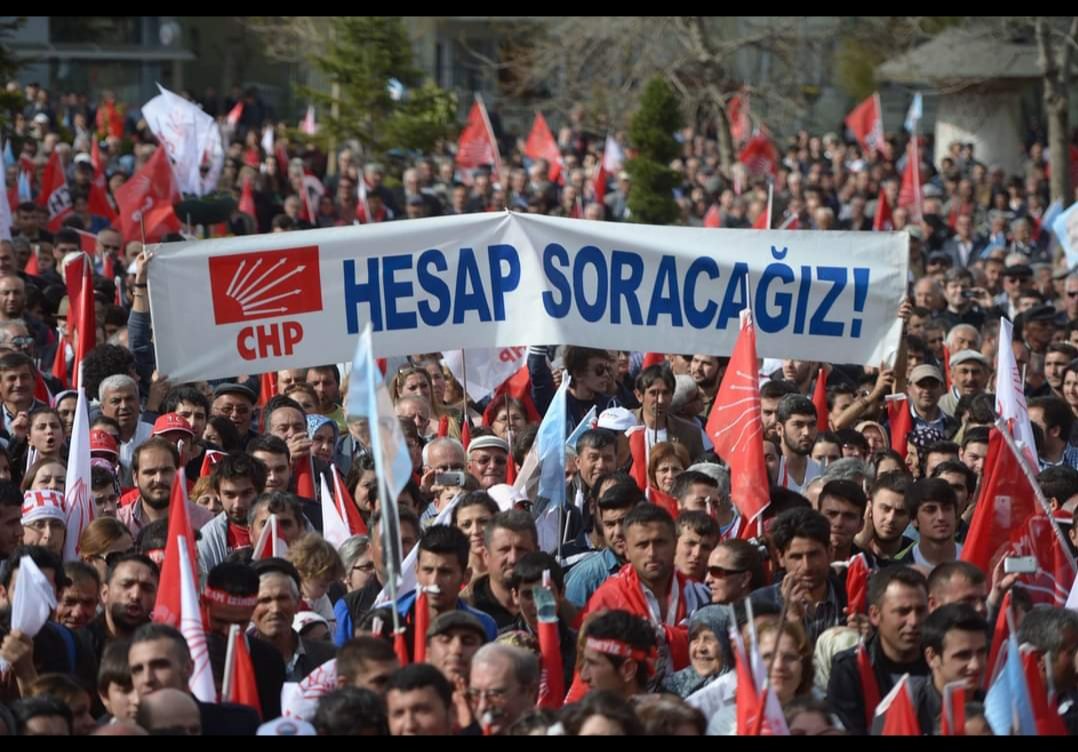 Güzel yurdumun güzel insanları
Sen ekonomik sıkıntılarla boğuşurken
  Seni yönetenler
☑️1150 odalı SARAY
☑️Van ahlat'ta KÖŞK
☑️Marmaris ye YAZLIK SARAY
☑️13 adet UÇAK FİLOSU 
☑️100'lerce LÜKS KORUMA ARACI
☑️1000'lerce KORUMA ORDUSU
Buralarda böyle yaşıyor
#KırZincirleriniTÜRKİYEm