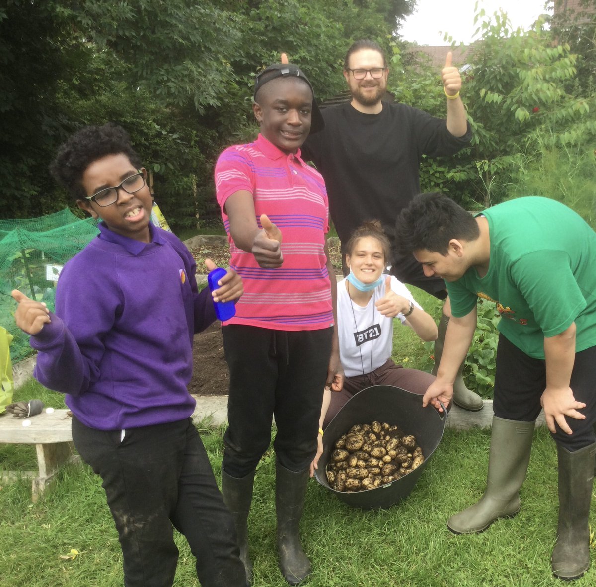 NASRadlettLodge's tweet photo. Juno class worked really hard up at the allotment today. They harvested the potatoes and brought them back to school to sell to staff. Well done! Great work everyone 👍🏻 @Autism https://t.co/rVcnLUd3sx