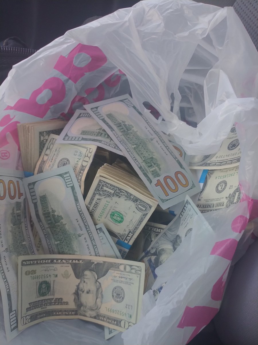 IceH2oh's tweet photo. Bout to get my weekend started https://t.co/qWuHGGe8FL