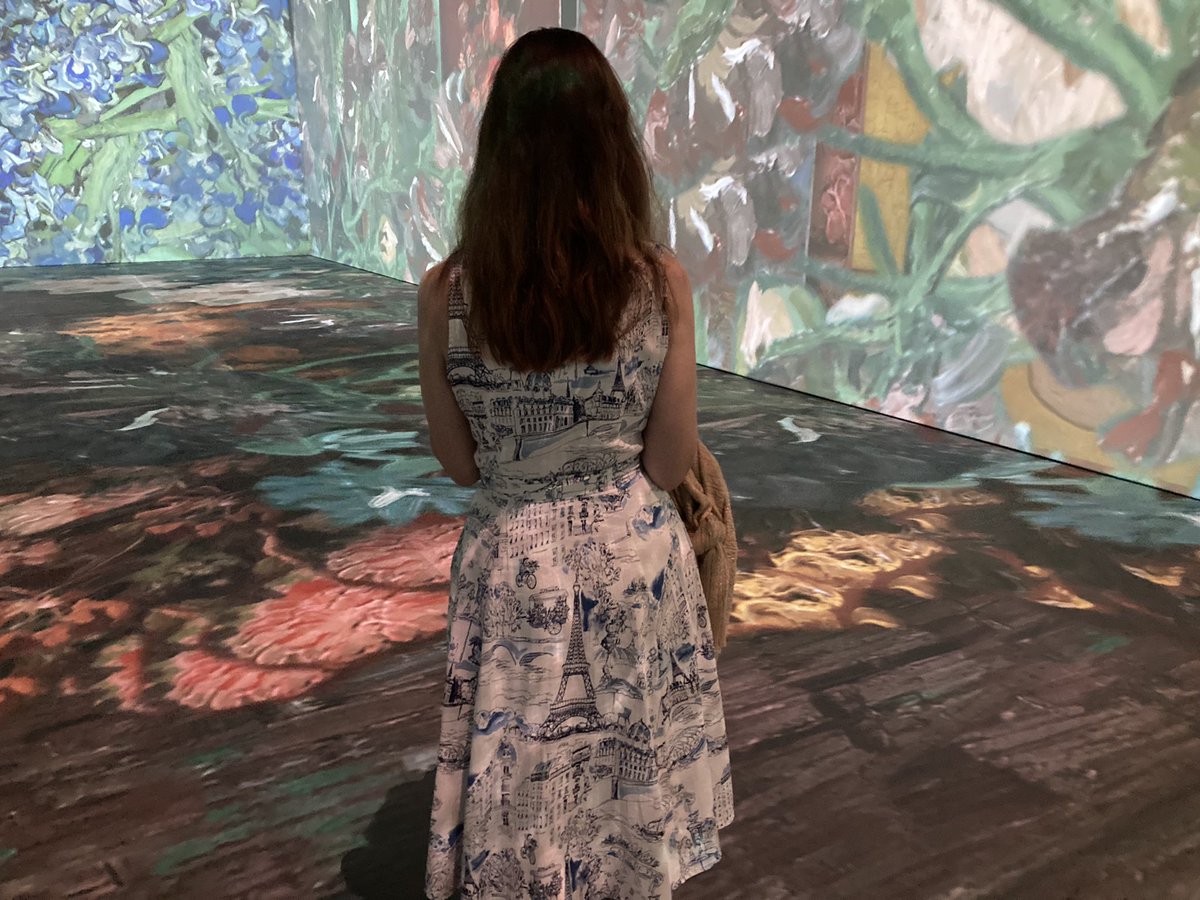 MikeJ_OnTheMic's tweet photo. Strolled Beyond Van Gogh with @sandymaxx at @WICenterMKE #BuildingMorePride Truly immersive. Inspiring. Poignant. Fun. Uplifting. Many more adjectives. https://t.co/J7EY4AaSuR
