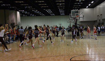 ImAshleySof's tweet photo. So proud of my @BellesBluestar team for winning @BlueStarBB league champions!🏆 #ForSyd #ForCrumbl #WeNotMe @MikeSteidle32 @BlueStarMedia1 https://t.co/o3oVAqdByC