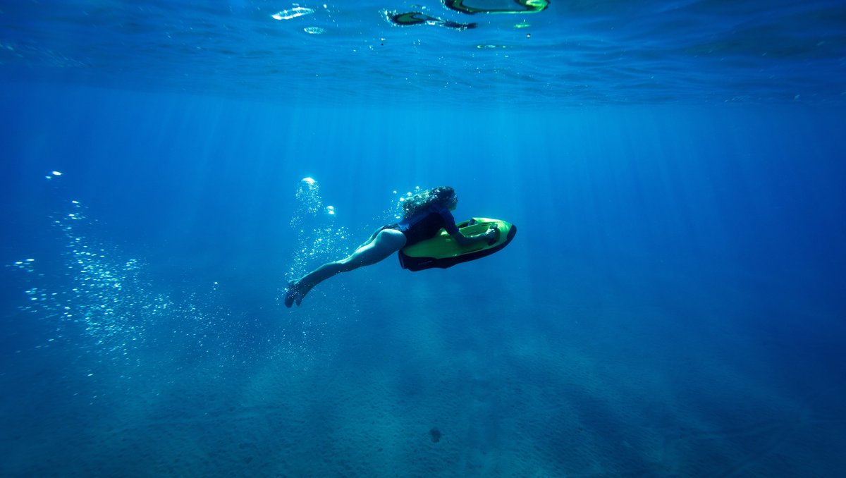 YCOyacht's tweet photo. Diving in to the weekend like...

#livelifeinyellow #artofcharter #yachtcharter #itsfridaythen #itsfridaysomewhere https://t.co/nCLZjOmkzq