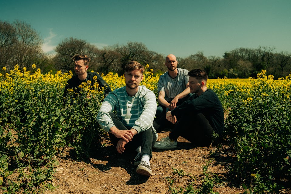 Blue Eyed Giants (<a href="/blueeyedgiants_/">Blue Eyed Giants</a>) release new single, 'Bittersweet'.

deadpress.co.uk/news-blue-eyed…