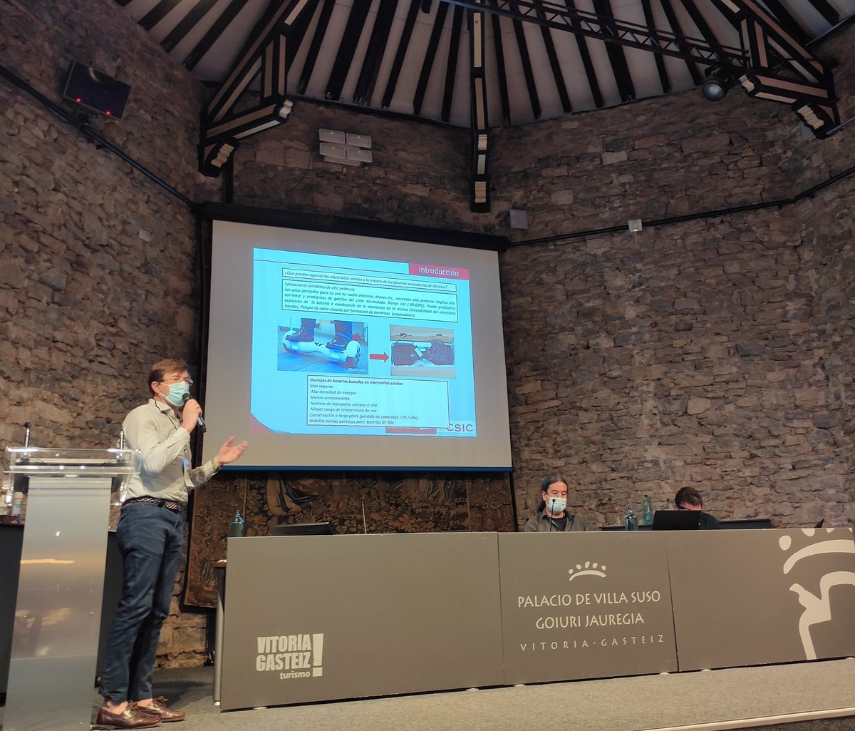 inigobretos's tweet photo. Nice contributions from #EOSMAD group at @icmmcsic during the "XV National Meeting on Electroceramics" held in the Global Green City of Vitoria-Gasteiz!! Very interesting conference indeed!! #ec15vg
@energigune_brta @SocEspCeramVidr https://t.co/UHMm8XEvUp
