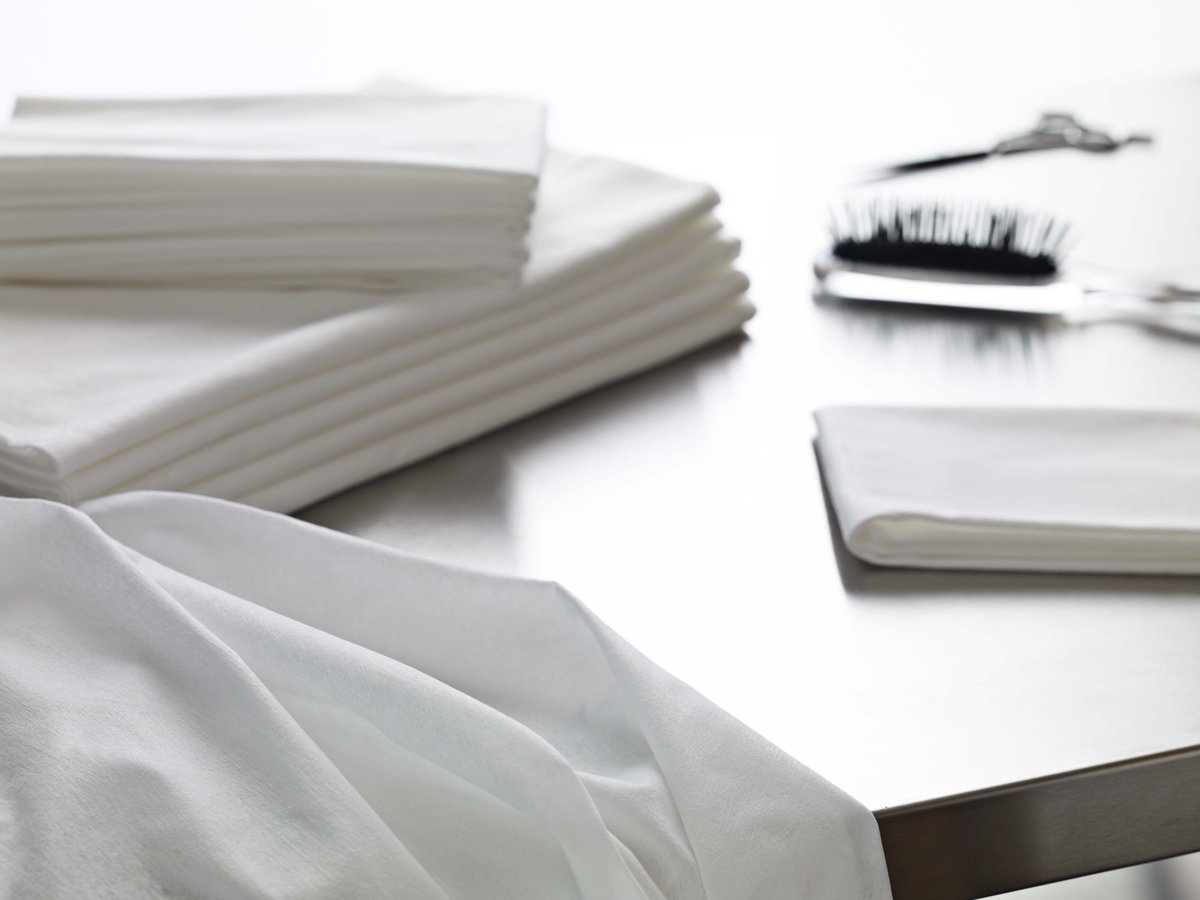 EasydryCAN's tweet image. Looking for hygienic and sustainable products for your business? Easydry has the answer with our range for salons, spas, gyms and more. 

#easydry #disposabletowels #ecotowels #spasupplies #gymsupplies #salonsupplies #salonhygiene #towelhygiene

ow.ly/heYU50FoYHJ