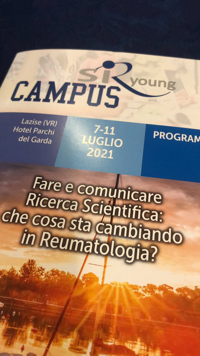 89rhapsody's tweet photo. #myfirstTweet parto da qui …
#SIRyoungCAMPUS 
@SIRyoung_IT https://t.co/S74ezF5MLw