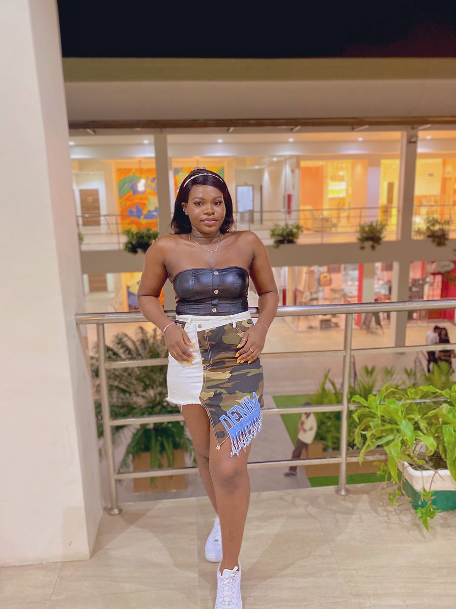 UUmmeh's tweet photo. A billion dollar bucks ❣️❣️💯💯 https://t.co/ahvOqbN2H6