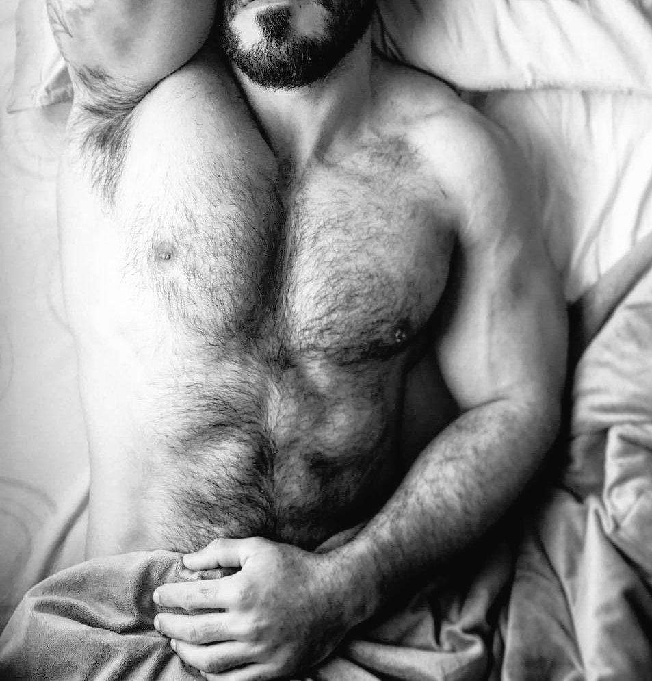 ❝ 𝙵𝚞𝚌𝚔 ... 𝚆𝚑𝚢 𝚝𝚑𝚎 𝚑𝚎𝚕𝚕 𝚊𝚛𝚎 𝚢𝚘𝚞 𝚋𝚘𝚝𝚑𝚎𝚛𝚒𝚗𝚐 𝚖𝚎? ❞