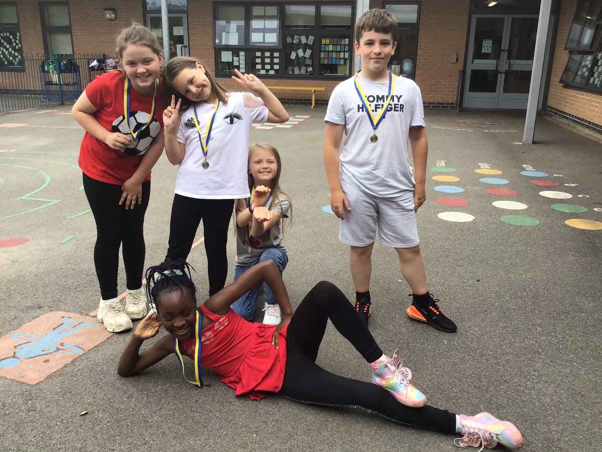 Miss Woolfenden tweet media