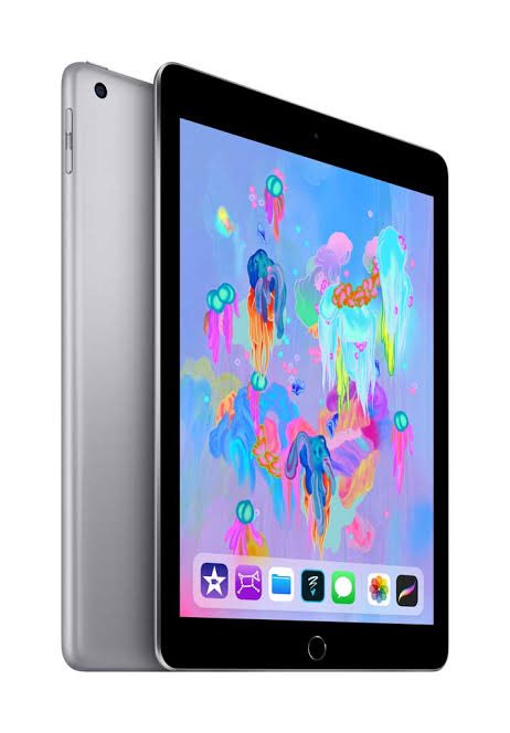 ErgaLascrea_'s tweet photo. GIVEAWAY iPad 6th GEN 32GB WIFI ONLY📱

-follow me &amp; @scarletlucky_
-rt this tweet

*indo only

End: tba✨ https://t.co/VJXZyX48AE