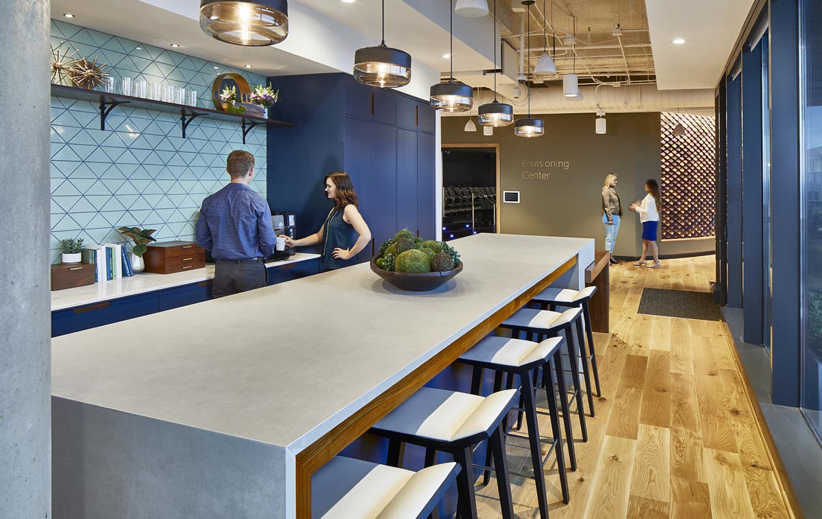 HITTContracting's tweet photo. Our #HITTAtlanta team, in partnership with @Ai3Architects + @Colliers, built this 37,000-sf Class A office for @Microsoft Alpharetta. The focal point of this space is a curved wall clad in solid leather imported from Europe, making this the first product application in the world! https://t.co/ABx5PaObj6