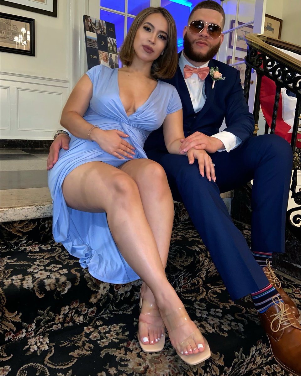 alluring_red's tweet image. All that you need in this life 🥰