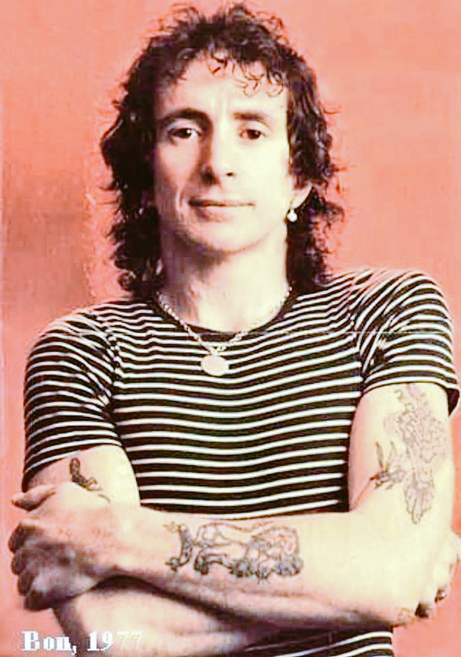   Happy Birthday  BON SCOTT
 (1946 1980).
 Gone, but never forgotten!

What\s your favorite songs? 