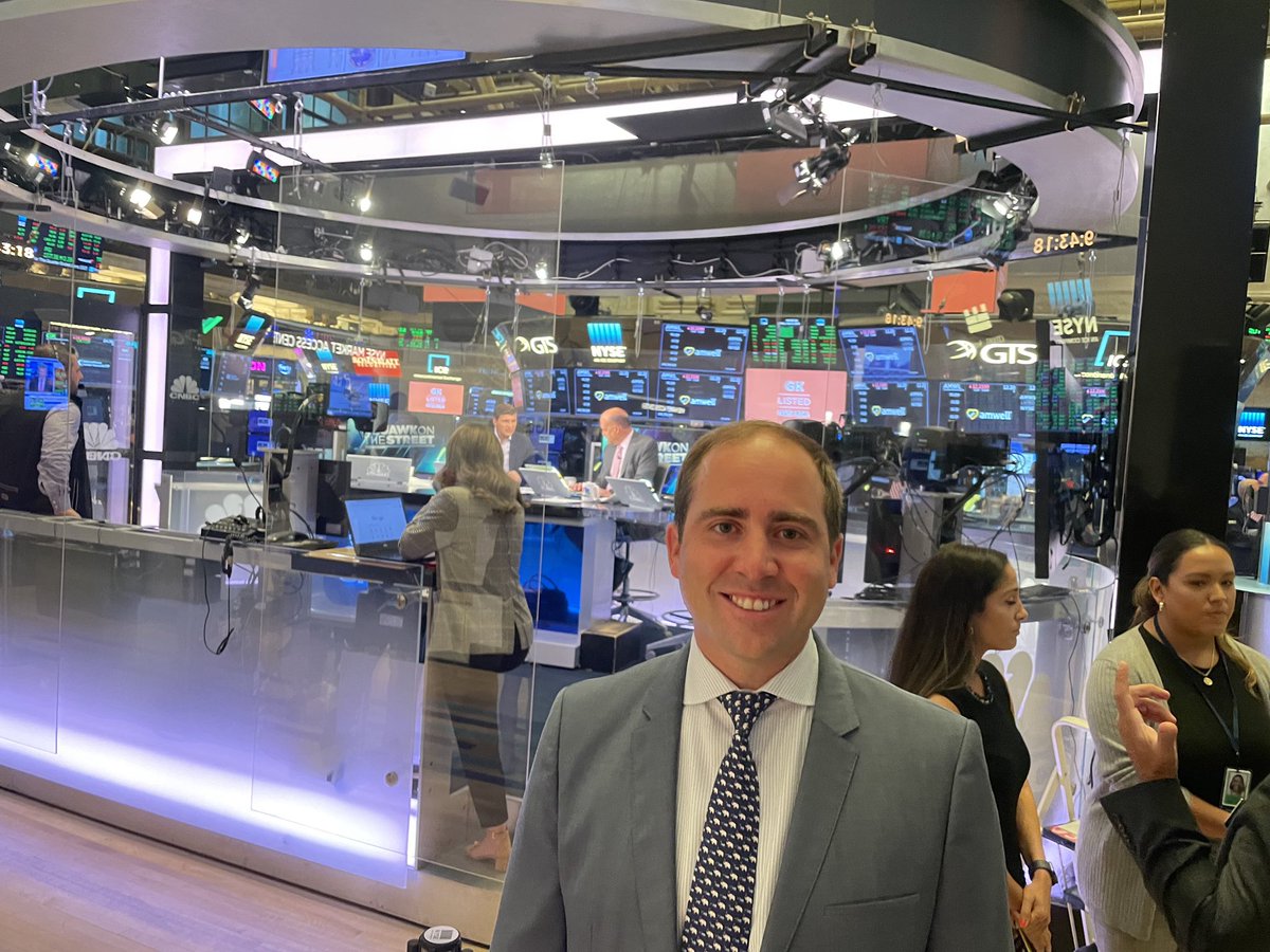 MagnoliaED's tweet photo. @zvbfor3 @GerberKawasaki on @NewYorkStockEx today!!!! 🛎🛎🛎 https://t.co/Knm6EswqQ0