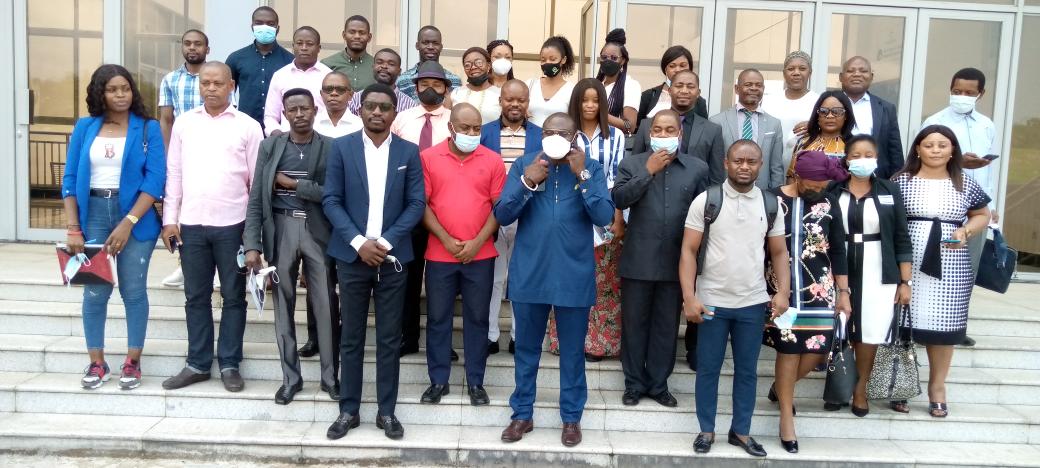 Se clausura el seminario de formación a empresarios, microempresarios y emprendedores celebrado en la ciudad de Bata, del 5 al 9 de Julio. Delegación regional Ministerio de Comercio y Pymes. <a href="/mercadoguineano/">MERCADO GUINEANO</a> <a href="/ASOEMEG/">EMEG</a> <a href="/ContenidoMmh/">Dirección General de Contenido Nacional MMH. G.E.</a> <a href="/AhoraEg/">AHORAEG</a> <a href="/Revista_REG/">RevistaRealEquatorialGuinea🇬🇶</a> <a href="/rtvge/">rtvge.mipr</a> <a href="/AsongaRadio/">Asonga Radio</a>