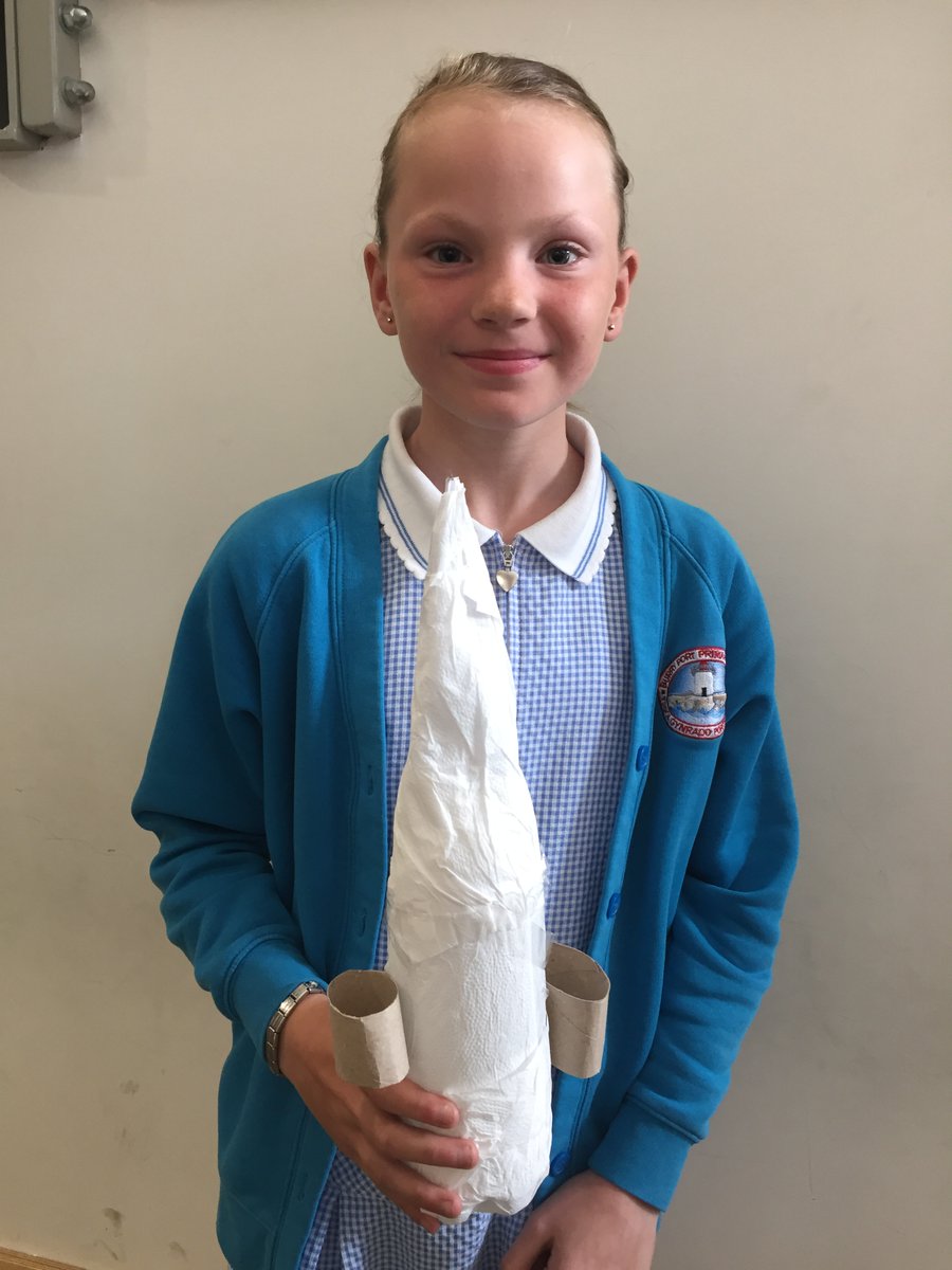 BPortPrimary's tweet photo. 2/2 ... and here are some of those rockets! Looking good, Barracudas! #stargazers #rocketmaking #aimforthemoon https://t.co/CwjASi8Erw