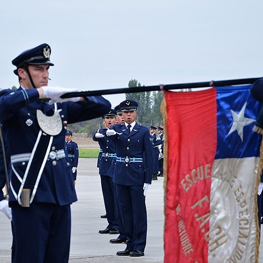Juramento a la Bandera
Compromiso y amor por Chile, empeñado en ser un Aviador valiente honrado y amante de la Patria, hasta rendir la vida si fuese necesario.

#SoñarenGrandeesNuestraMejorEspecialidad
@fach_chile_oficial
<a href="/mindefchile/">Ministerio de Defensa Nacional</a>
@mineduc