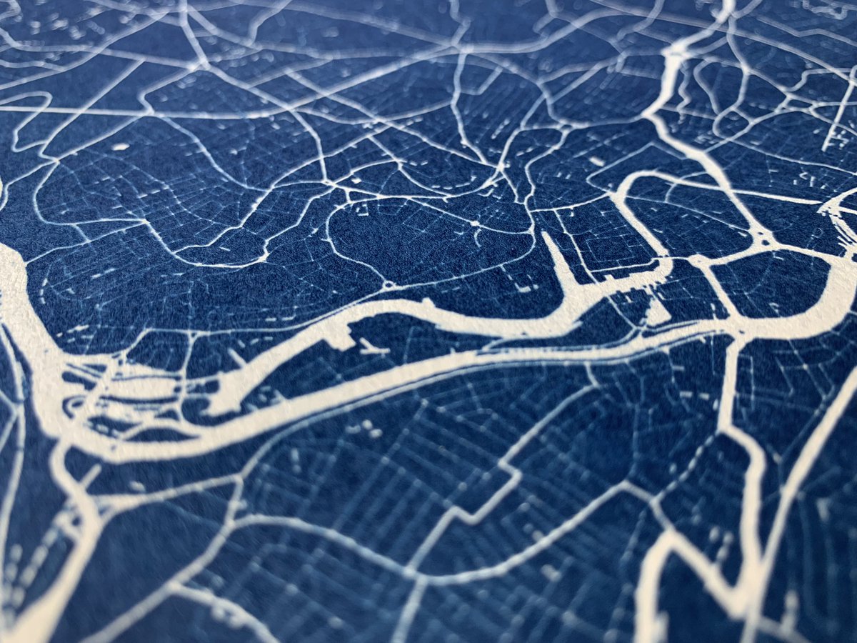 steveattewell's tweet image. 1/2 Today’s Cyanotype print map is Bristol. Again it uses Ordnance Survey free Open Zoomstack data that I’ve styled to be suitable for this type of bringing process. #osdeveloper