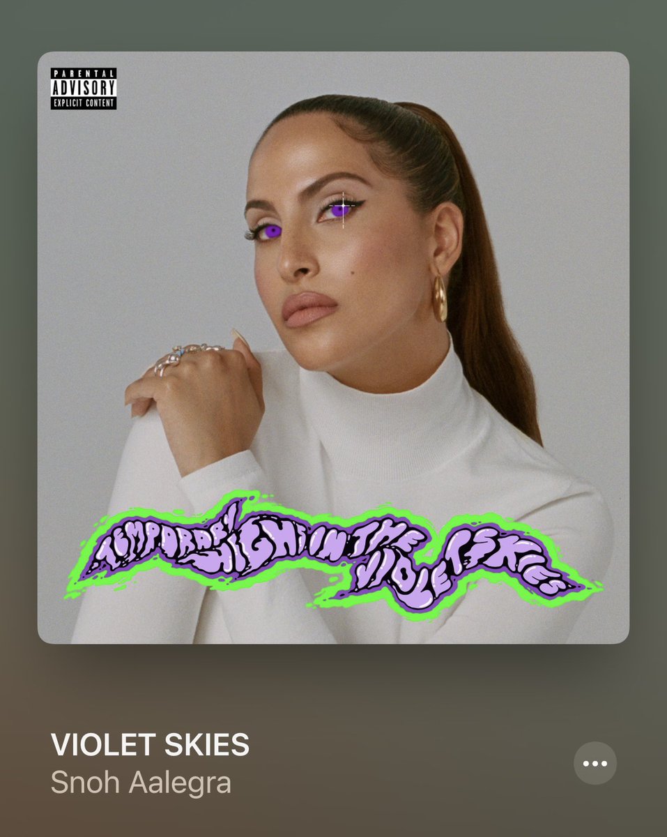 gitbeangreen's tweet image. Them: what u doin?!
Me: Taking my medicine @JamAndLewis @maryjblige @snohaalegra @SaultGlobal getting ready for a great day🙏🏾✨🎧