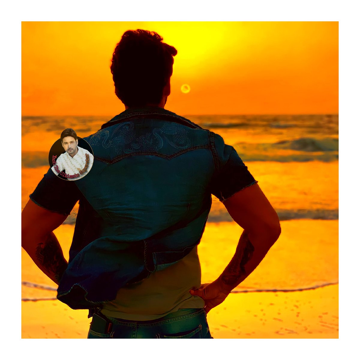 UtlimateYash's tweet photo. 🌅।। দূরের দিগন্তে ... যুদ্ধ হাজার ,
মাটিতে পা তাই...  পড়লো রাজার ...।।🌅
@Yash_Dasgupta @YashhD_FC
📌 Follow us on Instagram ~
https://t.co/M6M4gIl657
.
.
.
#Yash_Dasgupta
#Superstar #Super_Actor
#Yash_The_Ultimate_Superstar https://t.co/81Wv076TIW
