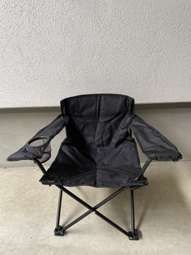22 キャンプで使えるダイソーの椅子をご紹介 人気のコンパクトチェアも 暮らし の