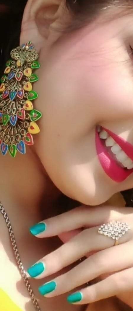 dhonixlove77's tweet image. Good night everyone ❤️
Kya trend hota hai yaha🙈🙈🙈
#JhumkaTwitter