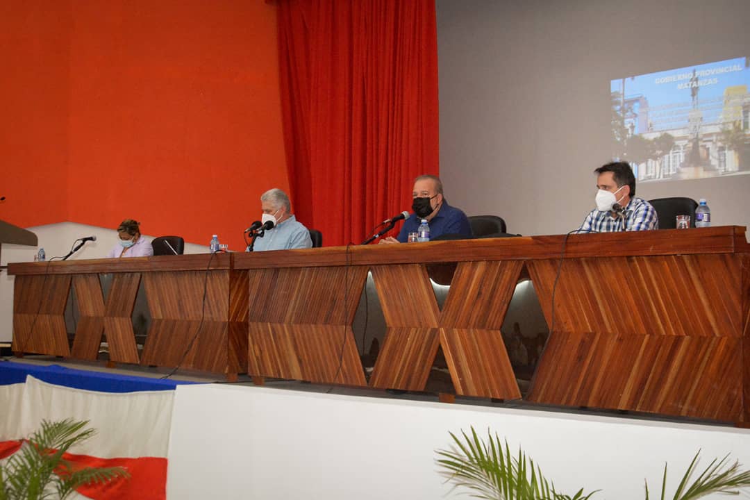 MMarreroCruz's tweet photo. Por tercera vez visitamos #Matanzas, con todo el apoyo enviado y una mayor organización, se aprecia un cambio. Con la cifra de hoy nos ponemos al día con los casos pendientes, con todo ello avanzaremos y triunfaremos.
#VamosPorMás
#MatanzasNoEstáSola
#CubaPorLaSalud https://t.co/xCZp5QRgS9