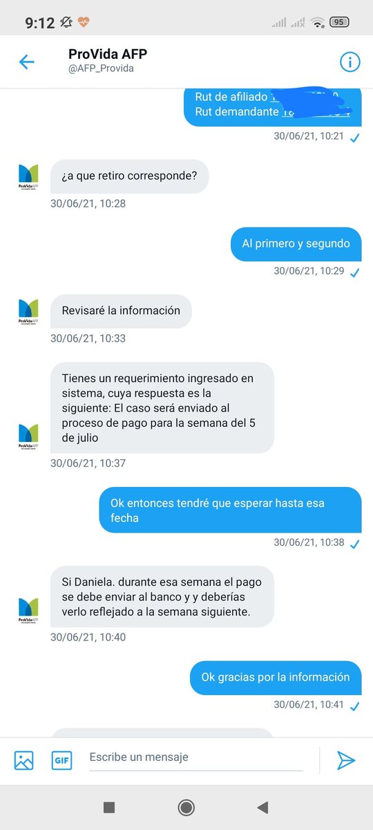 DanielavMolinam's tweet photo. Siguen mintiendo las afps ya estoy aburrida de que jueguen con nosotras, llevo meses peliando por lo que le corresponde a mi hijo, espere más de 6 meses la orden de pago, cumplí con llevarla a @AFP_Provida en enero, y aún no me pagan el 1er 10%, quien fiscaliza eso, He agotado https://t.co/ws9rYRerY9
