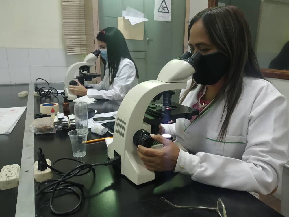 #9Jul Participantes del Postgrado: Epidemiología de las Enfermedades Metaxénicas realizan Prácticas para el Diagnóstico Parasitológico de Malaria 🦠

IAE siempre Contigo 🇻🇪

#VictoriaPorLaVidaYLaPaz 🕊️