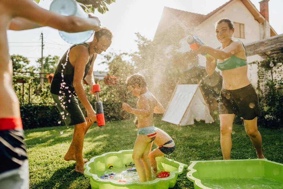 activeforlife's tweet photo. Water activities can help you stay cool while still allowing you to enjoy summer sunshine and outdoor activity! Here are four fun water activities to help you get creative and enjoy the heat of summer: https://t.co/UIJCA75LBN https://t.co/mg8VltbZ6M