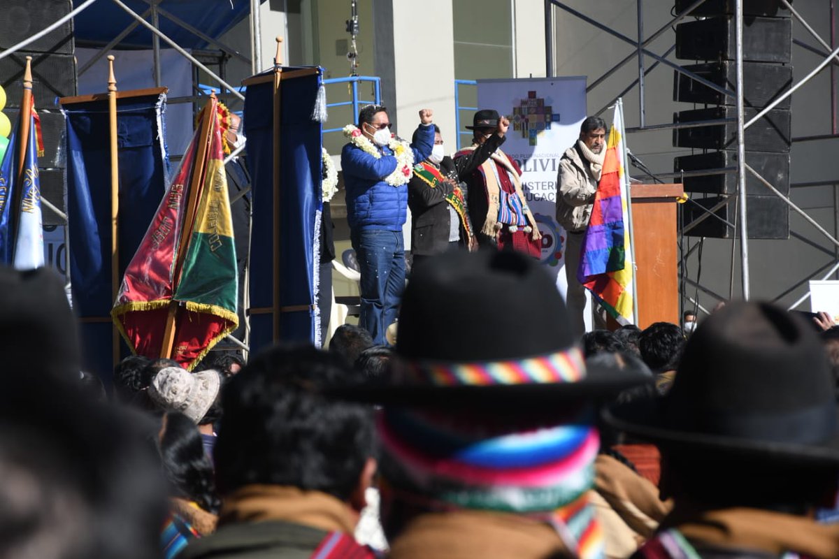 Canal_BoliviaTV's tweet photo. #BTVInforma
El presidente del Estado Plurinacional de #Bolivia, @LuchoXBolivia, entrega la Unidad Educativa Pacífico Feletti, en el municipio de #Escoma del departamento de #LaPaz. 
Fuente: @MinPresidencia https://t.co/iCu2UqpxTI