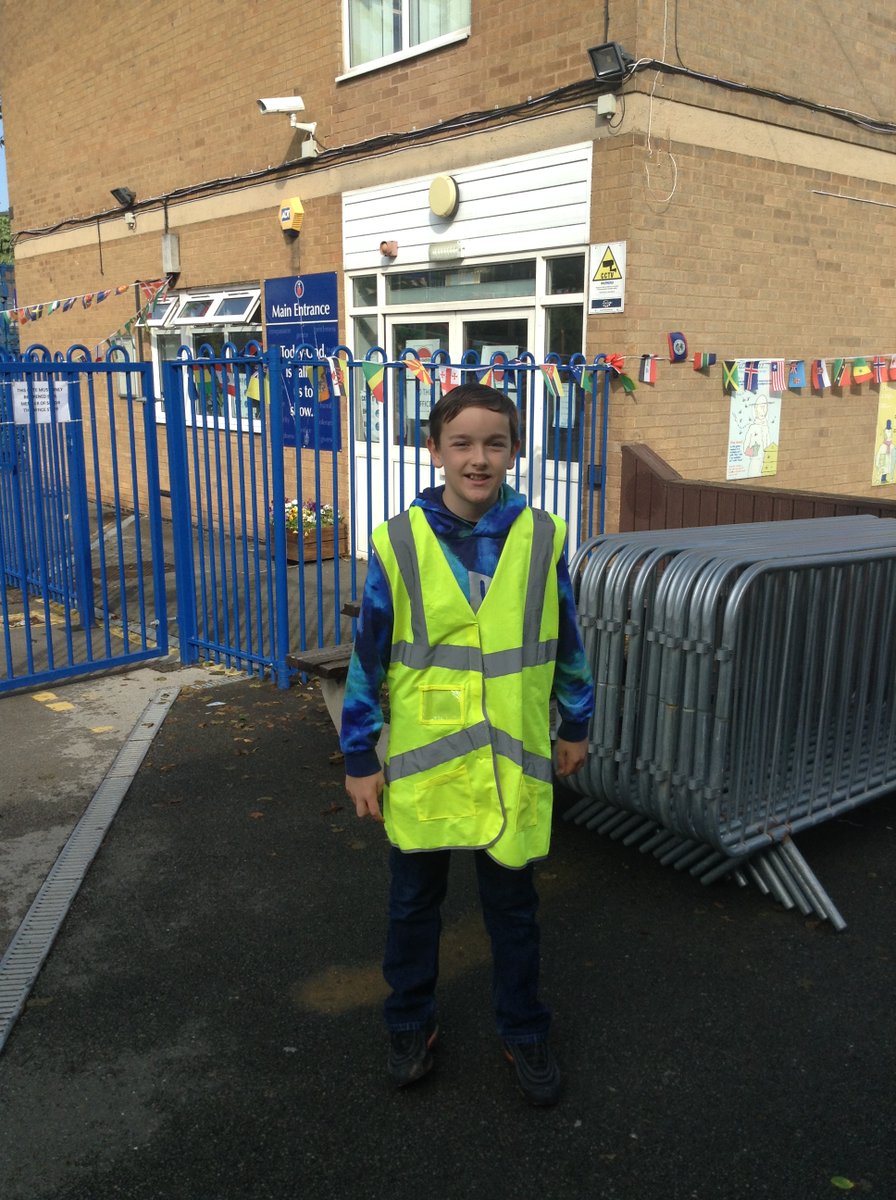 SoulsSchool's tweet photo. On our Vocations Day @SoulsSchool Mr. O'Kane had some helpers! Year 6 took charge!
#vocationsday #whoisGodcallingyoutobe https://t.co/je3OwMW2JU