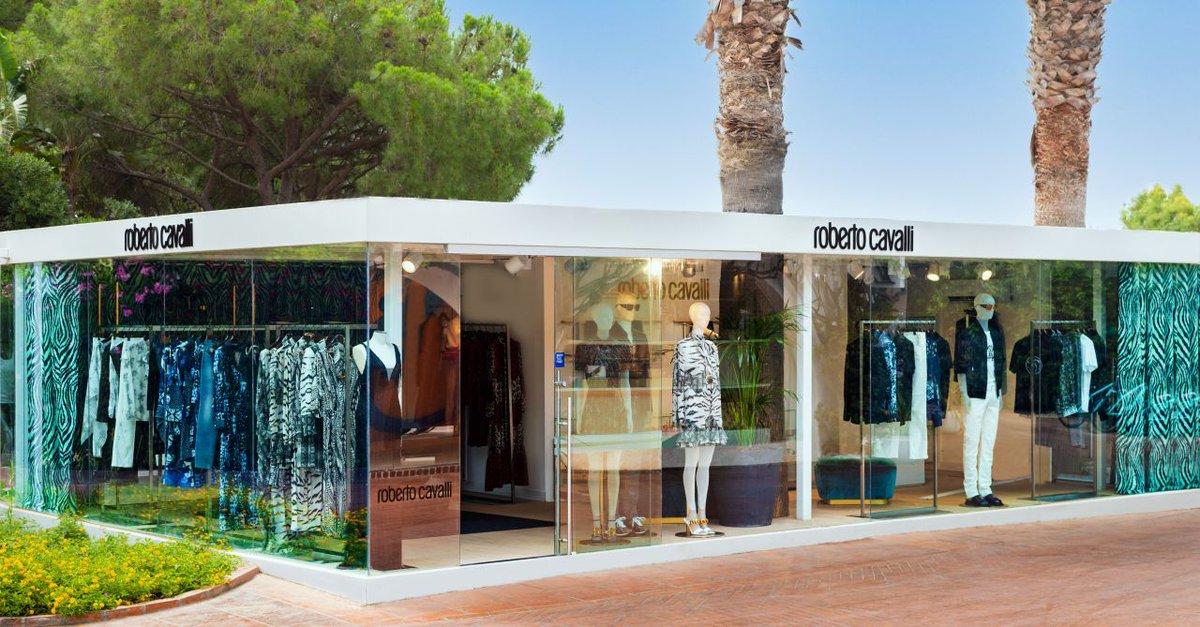 Forte Village is proud to announce the new @Roberto_Cavalli pop-up store located in the exclusive La Piazzetta: the heart of the shopping experience. Come and visit the boutique!