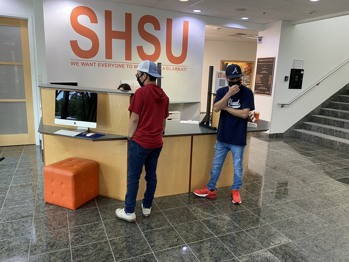 DBrogee's tweet photo. Final preparations before transferring for their final two years and begin their teaching careers! #collegedad @SHSU_REG https://t.co/BIuibNYoXR